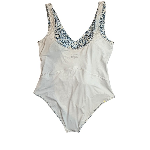 Summersalt Perfect Wrap One-Piece Swimsuit Cream White Blue Flower Mosaic 18 - Picture 7 of 8